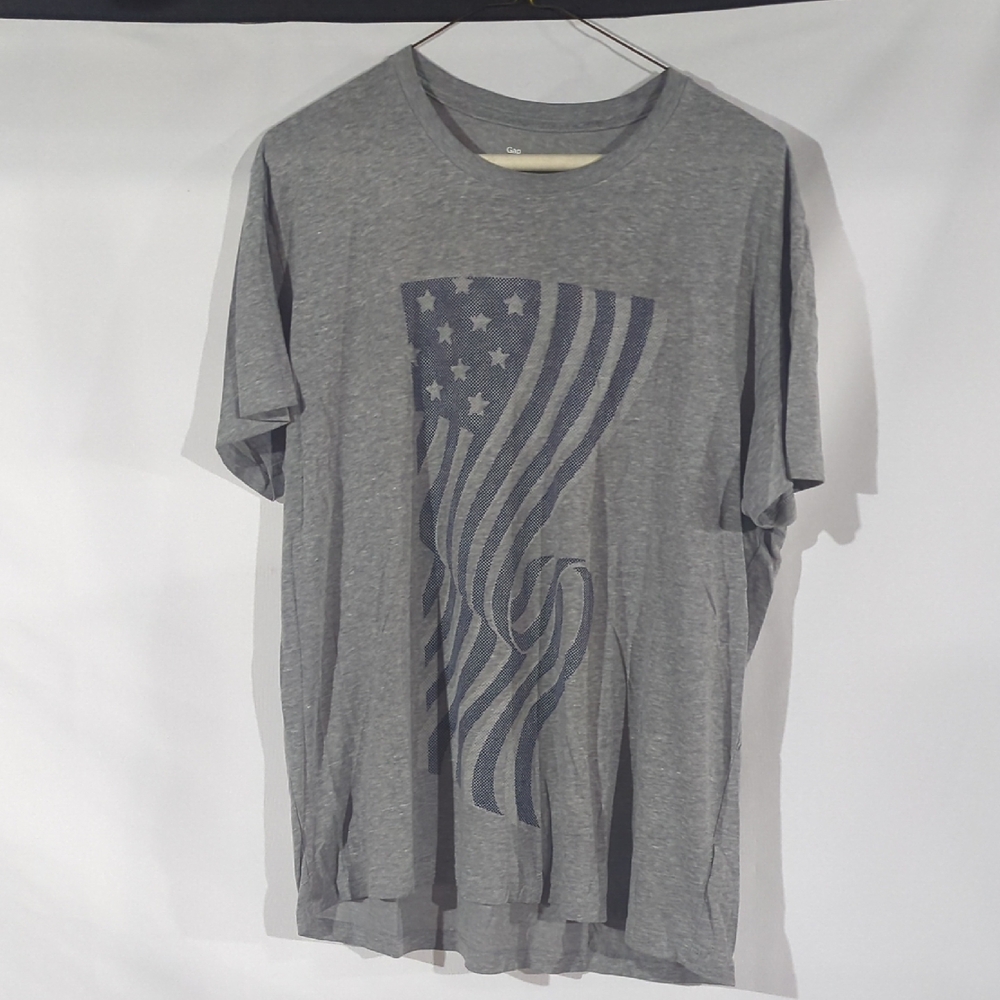 GAP Gray Graphic T-Shirt